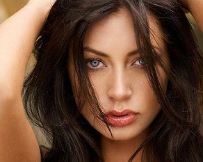 Carolyn Robert menyasszonya